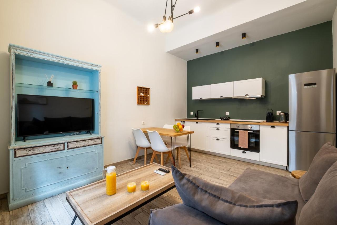 Central5 Boutique Apartments With Common Garden Next To Metro أثينا المظهر الخارجي الصورة