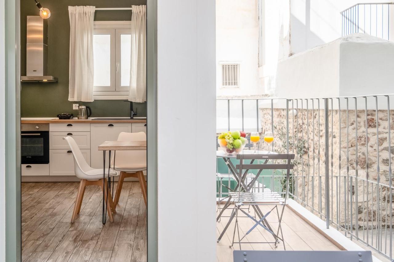 Central5 Boutique Apartments With Common Garden Next To Metro أثينا المظهر الخارجي الصورة