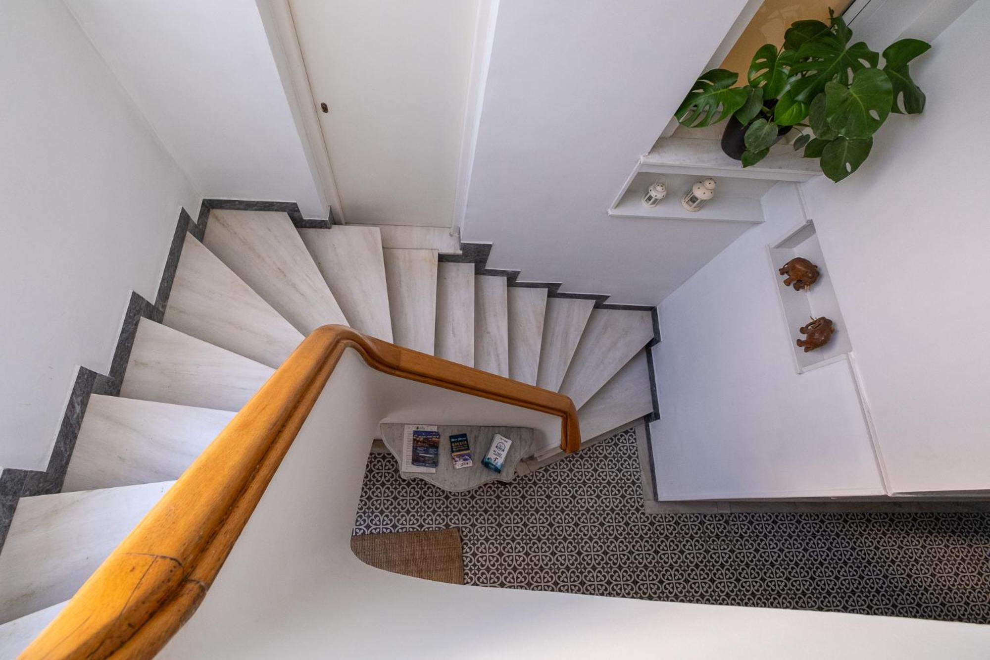Central5 Boutique Apartments With Common Garden Next To Metro أثينا المظهر الخارجي الصورة